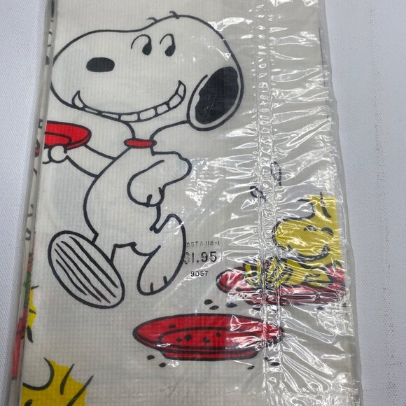 Vintage Peanuts New In Package Snoopy Paper Table Cloth Woodstock Root Beer Food - Picture 4 of 5